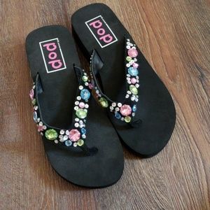 Pop flip flops